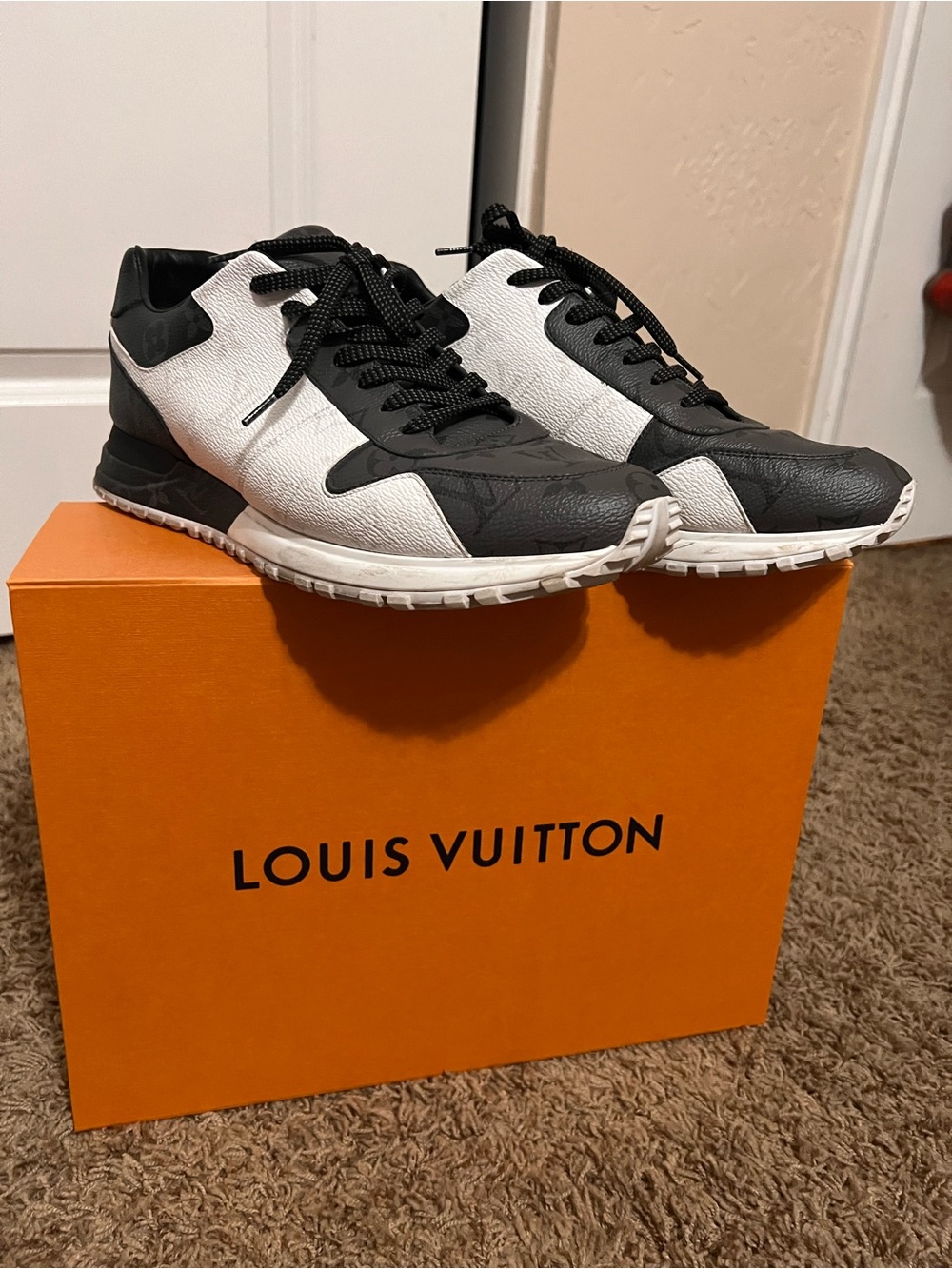 Louis Vuitton Gray & White Monogram Runner Sneakers - Picture 4 of 5